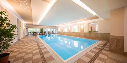 Wellnessurlaub - Pools: Innenpool - Galtür - Hallenbad - Aktiv- & Wellnesshotel Zentral