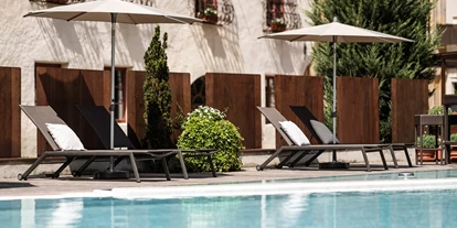 Wellnessurlaub - Außensauna - Gargazon bei Meran - Pool - Hotel Mein Matillhof