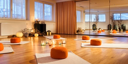 Wellnessurlaub - Klassifizierung: 4 Sterne S - Ampass - oder im Gymnastikraum - oder doch eine Meditation??? - das Alois ****s