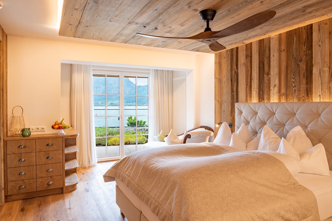 Hotel Seevilla Wolfgangsee Zimmerkategorien Kräuter Suite – Junior Suite mit Kräuterterrasse