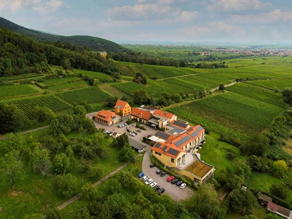 Wellnessurlaub - Hotelbar - Ubstadt-Weiher - Wohlfühlhotel Alte Rebschule von oben - Wohlfühlhotel Alte Rebschule