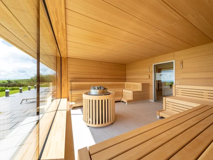 Wellnessurlaub - Hotelbar - Ubstadt-Weiher - Panorama-Sauna - Wohlfühlhotel Alte Rebschule