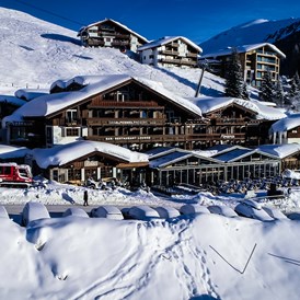 Wellnesshotel: Außenansicht | Winter | Das Alpenwelt Resort - MY ALPENWELT Resort****SUPERIOR
