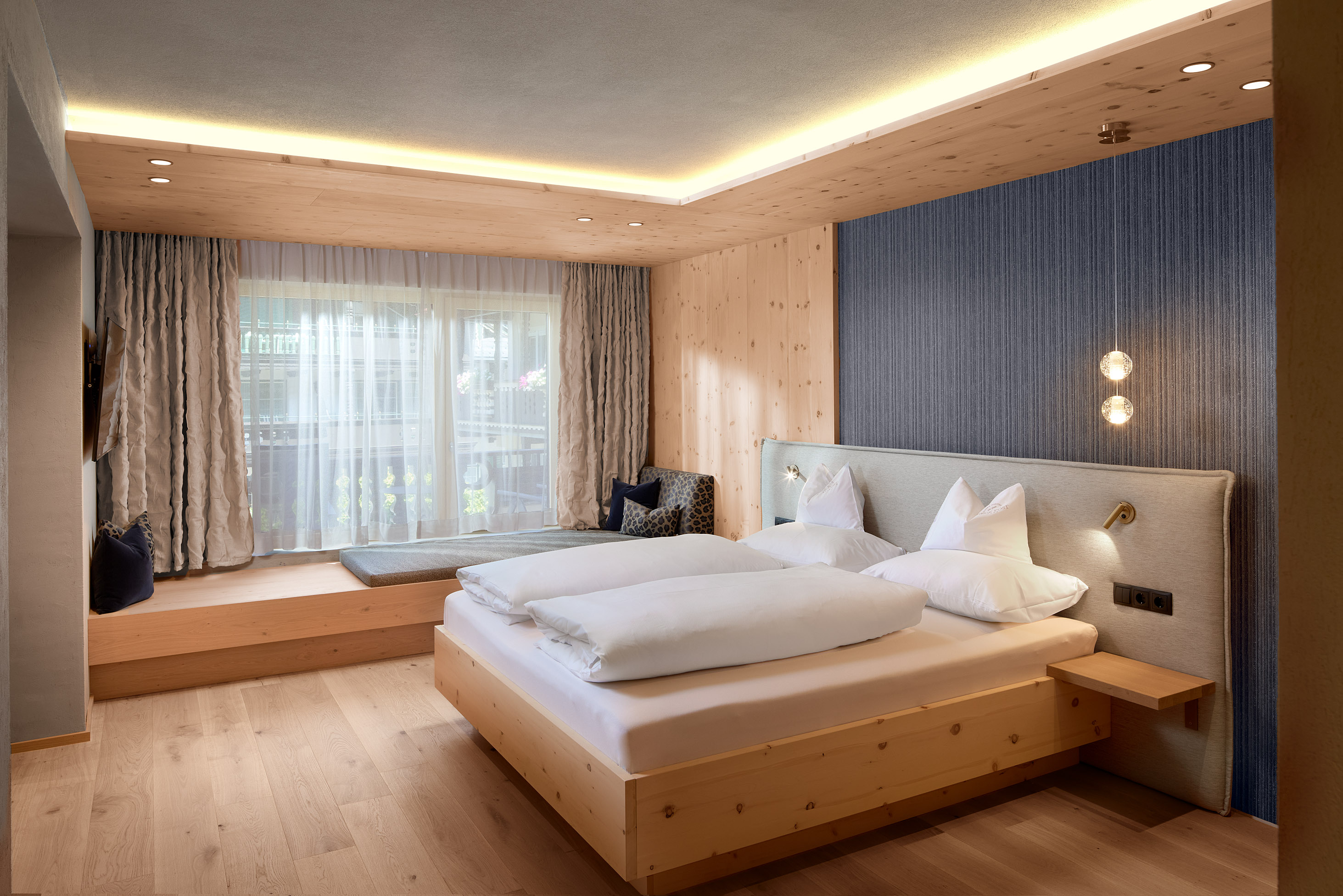 Wellnesshotel: Familiensuite Zirbe - Hotel Neue Post - 4 Sterne Superior