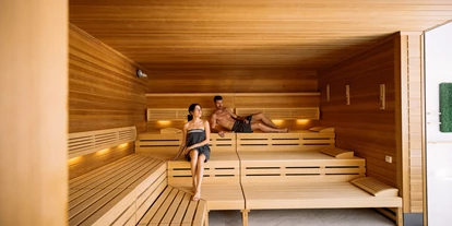 Wellnessurlaub - Dorf Tirol - Gesundes Schwitzen in der Saunawelt im VistaSpa - Hotel Hohenwart