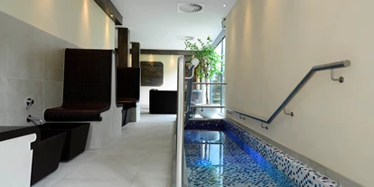 Wellnessurlaub - Gelsenkirchen - Kneipbecken - Essensio Hotel