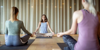 Wellnessurlaub - Umgebungsschwerpunkt: Berg - Dambach (Ilz) - Meditation - Almwellness Hotel Pierer
