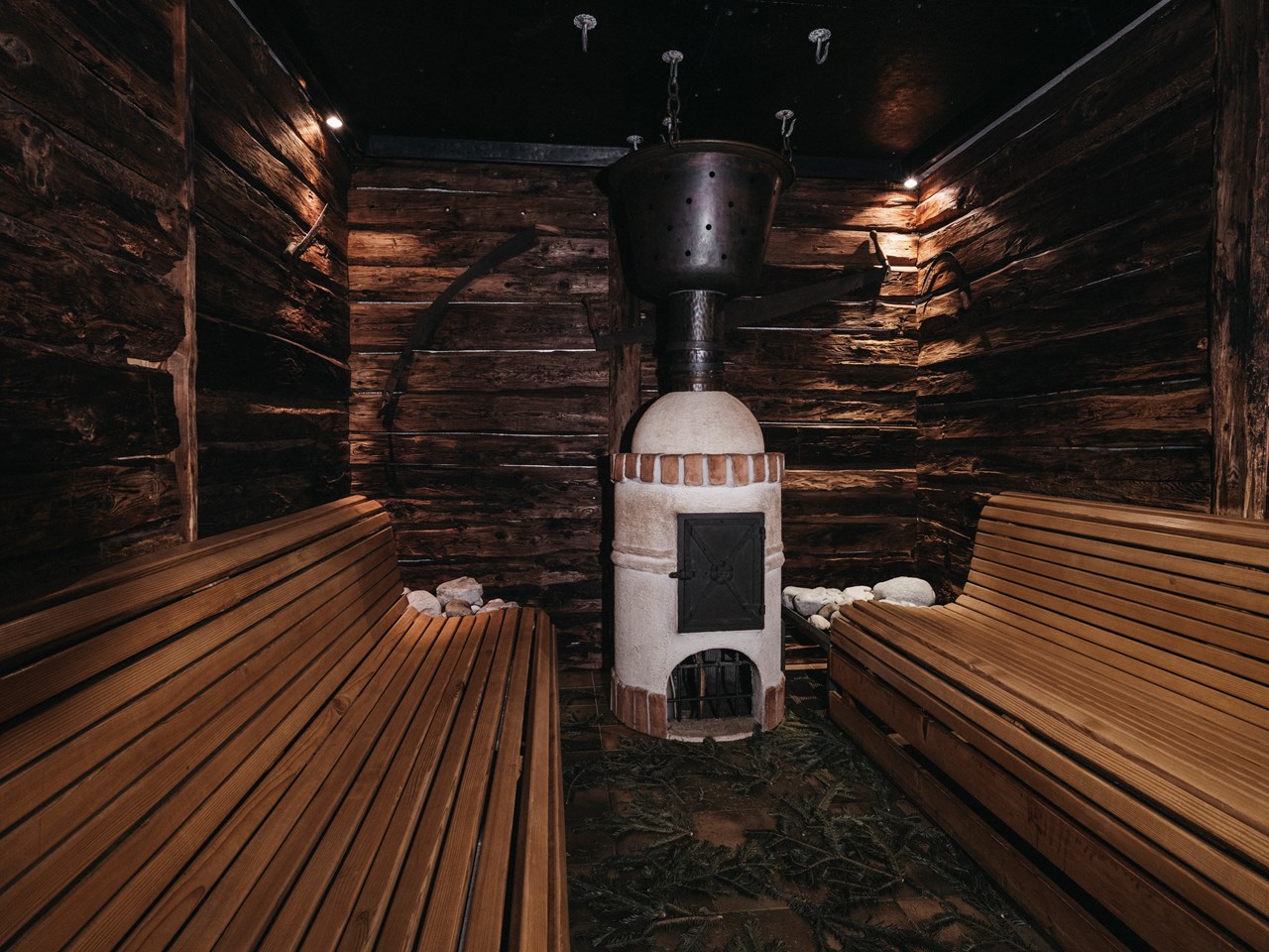 Almwellness-Resort Tuffbad Saunen und Bäder im Detail Brechlbad