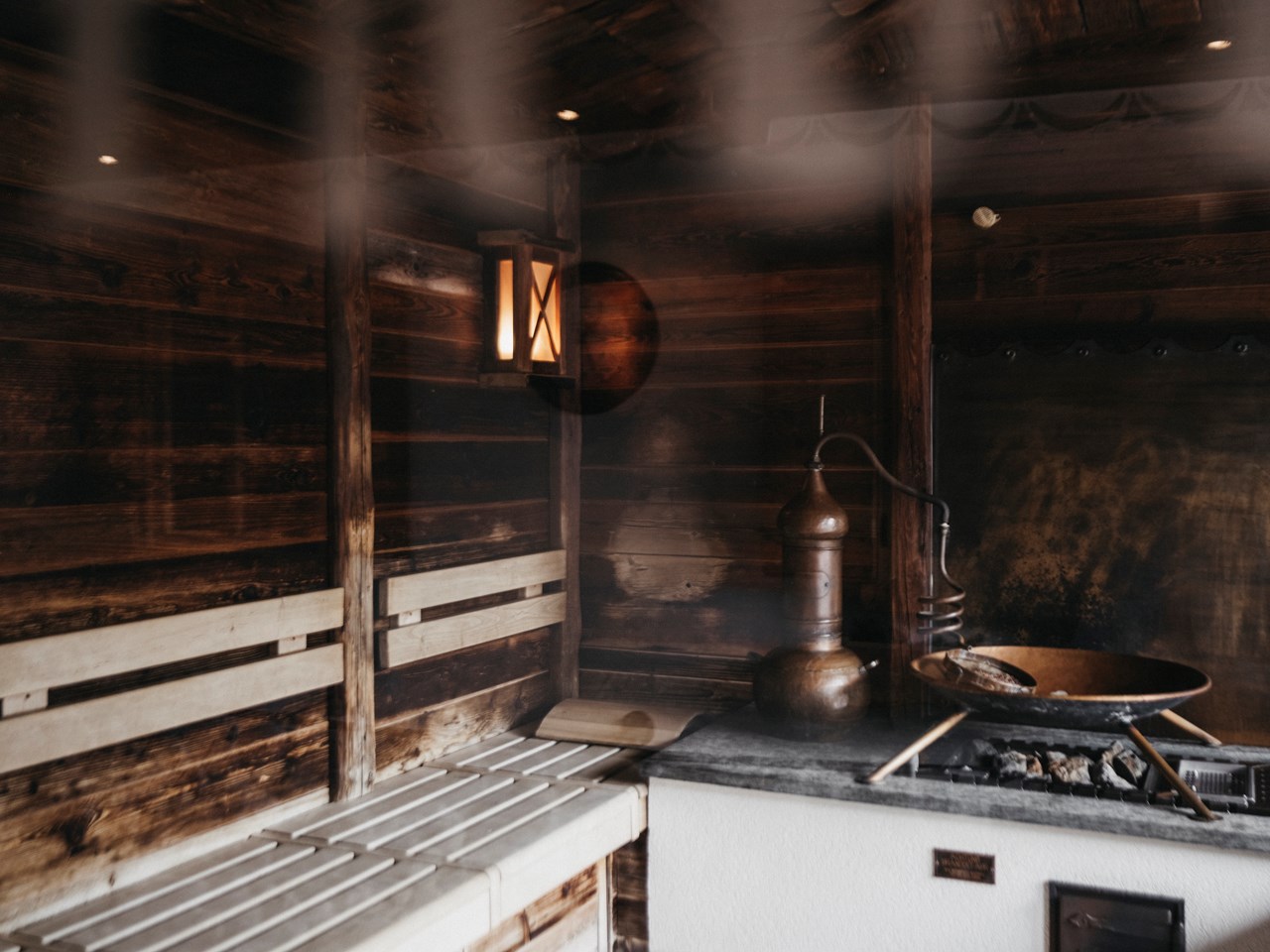 Almwellness-Resort Tuffbad Saunen und Bäder im Detail Brennstadl