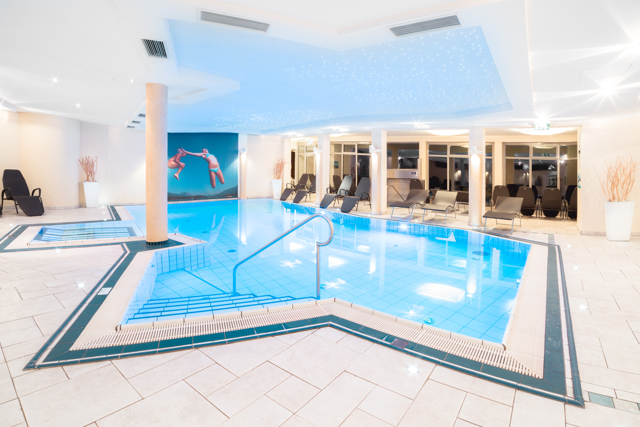 Alpen Adria Hotel & Spa Saunen und Bäder im Detail Hallenbad