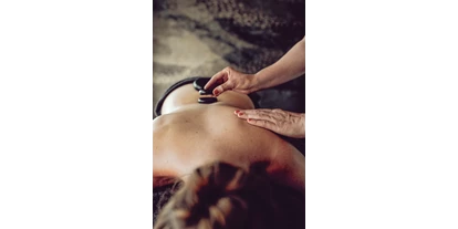 Wellnessurlaub - Finnische Sauna - Perg - Hot Stone Massage in unseren Wolkenzimmern im 8. Stock - Hotel FREIGOLD