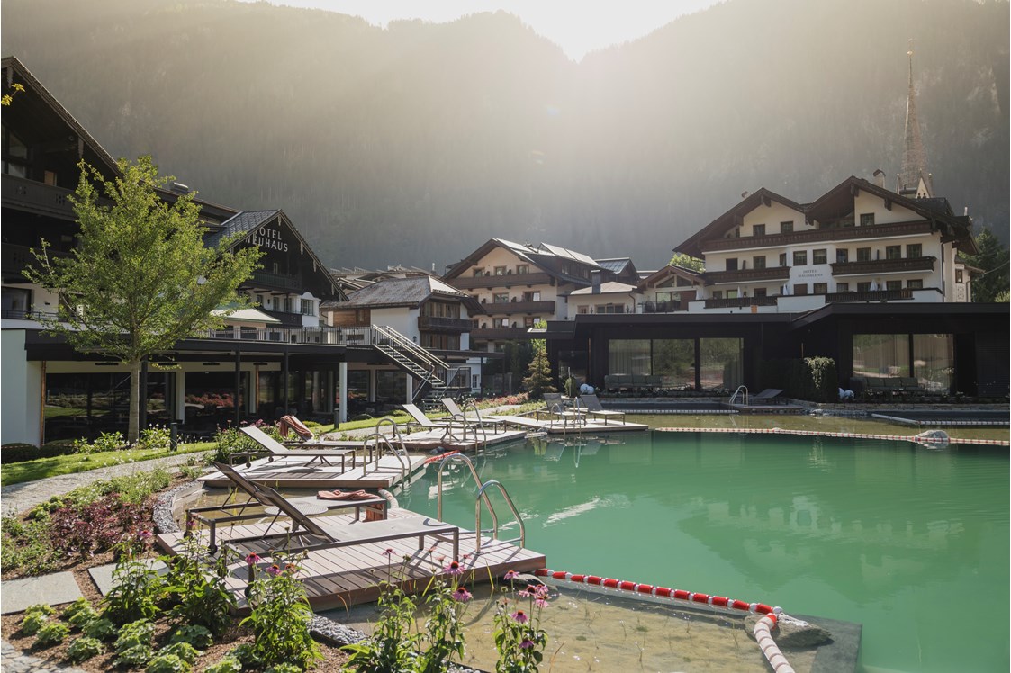 Wellnesshotel: Naturbadesee - Neuhaus Zillertal Resort