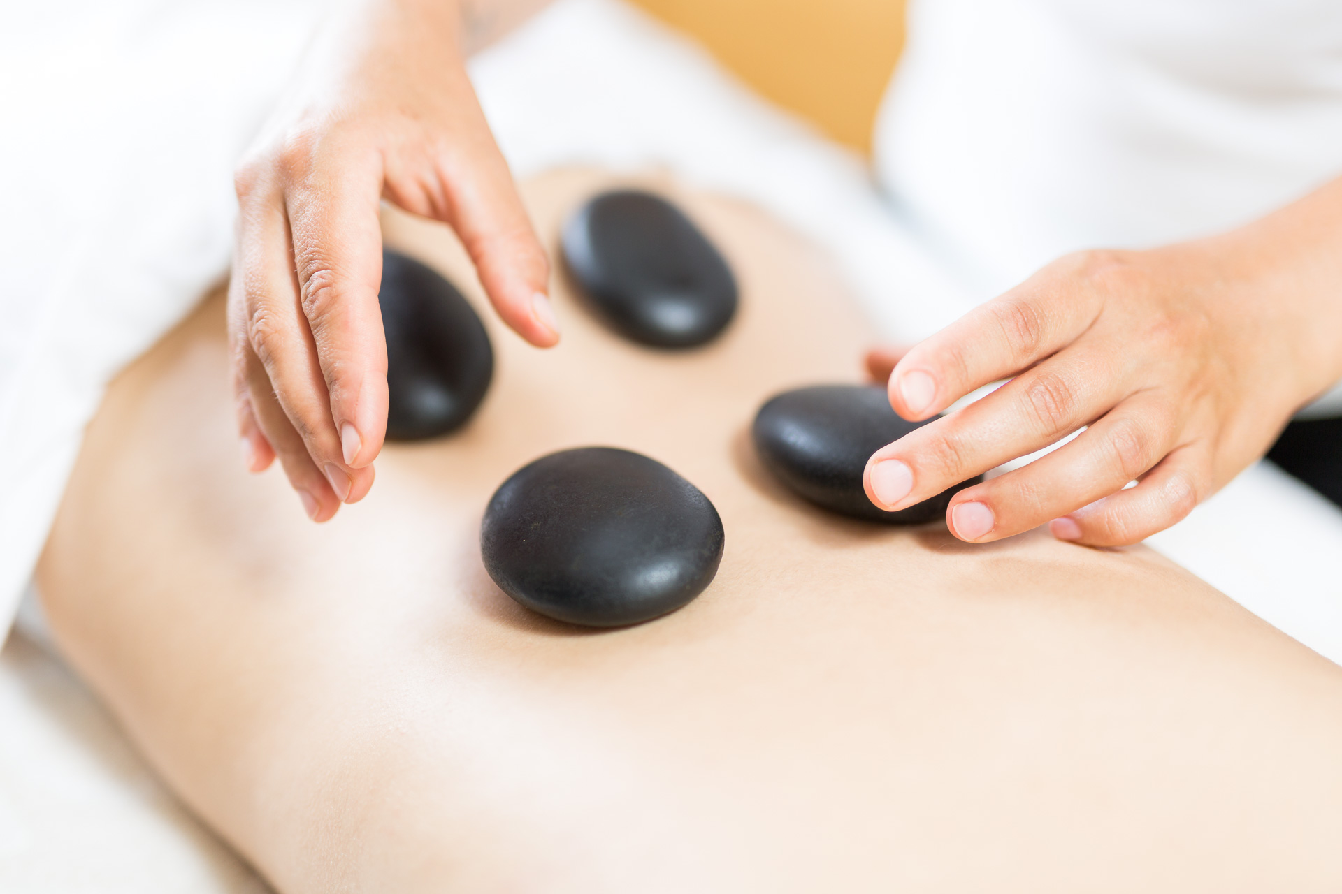 Naturhotel Ortners Eschenhof Massagen im Detail Hot Stones