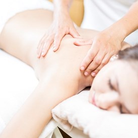 Wellnesshotel: Entspannende Massagen - Ortners Eschenhof