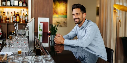 Wellnessurlaub - Ladestation Elektroauto - Eden (Glödnitz) - Bar Thermenhotel Karawankenhof**** - Thermenhotel Karawankenhof****