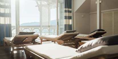 Wellnessurlaub - Day SPA - Emmersdorf (Nötsch im Gailtal) - Badehaus Ruheraum Liegen - Werzers Hotel Resort Pörtschach