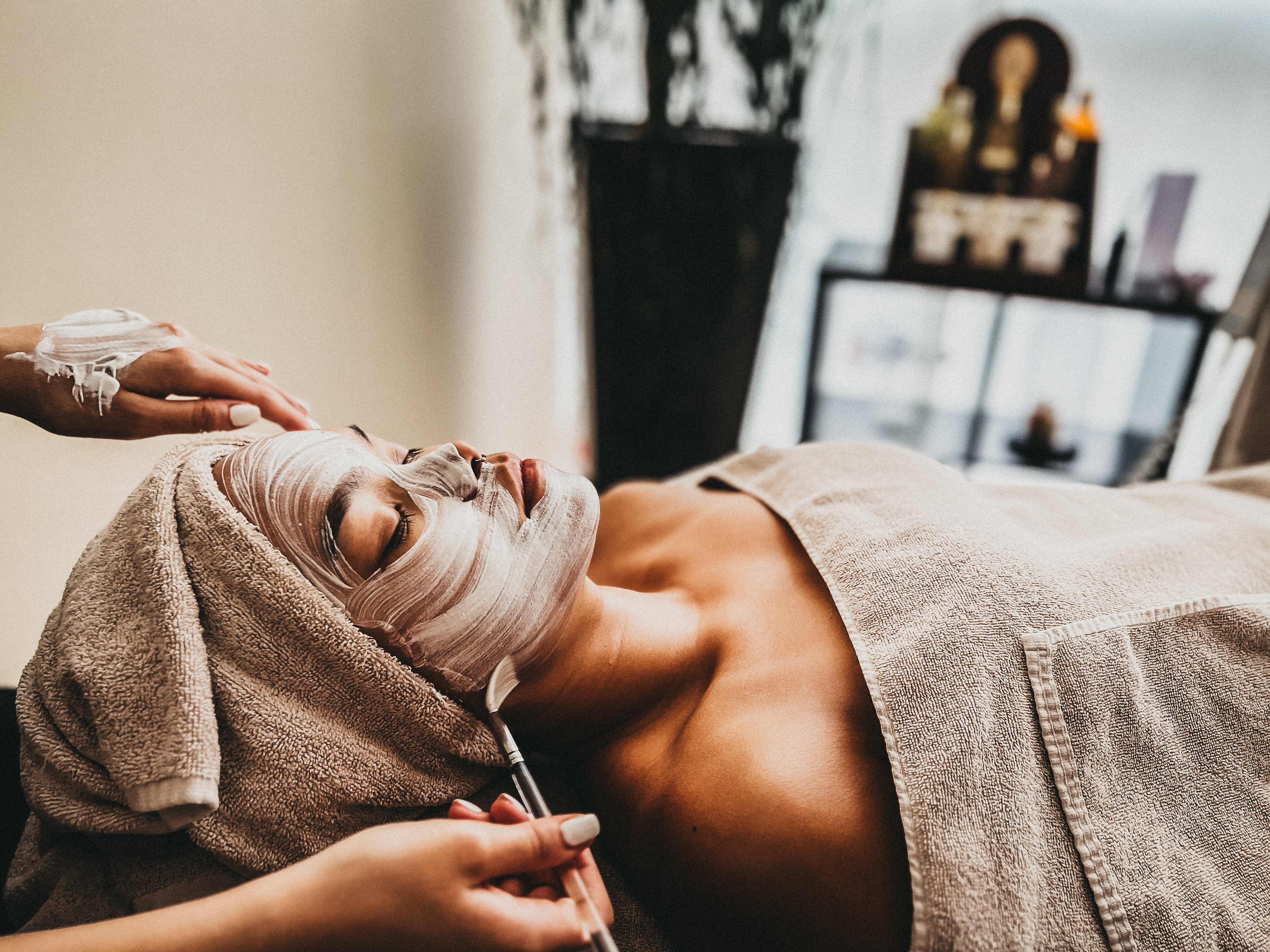 Wellnesshotel: Spa Kosmetik Anwendung - HOTEL, THERME & SPA LINSBERG ASIA****S (EXKLUSIV FÜR GÄSTE AB 16 JAHREN)