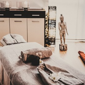 Wellnesshotel: Massage Raum im Linsberg Asia Spa - HOTEL, THERME & SPA LINSBERG ASIA****S (EXKLUSIV FÜR GÄSTE AB 16 JAHREN)
