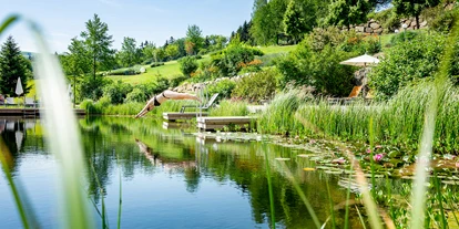 Wellnessurlaub - Finnische Sauna - Perg - Sprung in den Naturbadeteich - RelaxResort Kothmühle