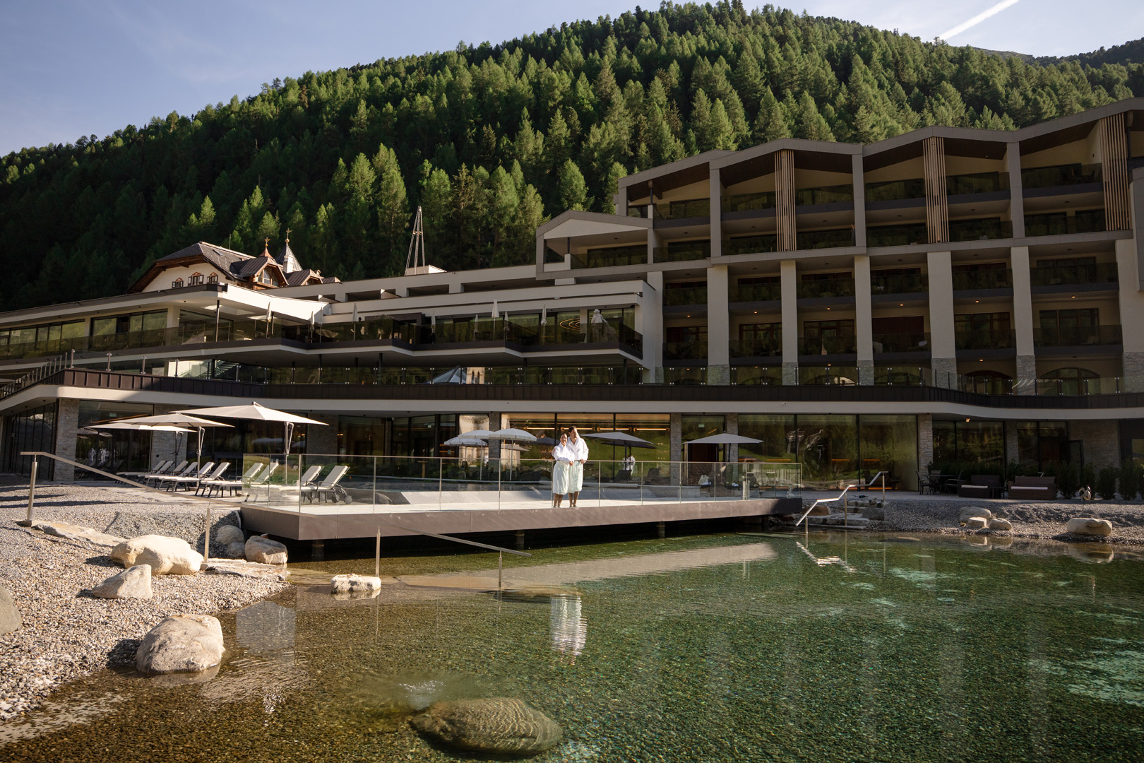 Wellnesshotel: Hotel mit Naturbadeteich und Außenanlage - Hotel Post am Ortler - Hotel | Umgebung, Sauna | Spa, Wasser