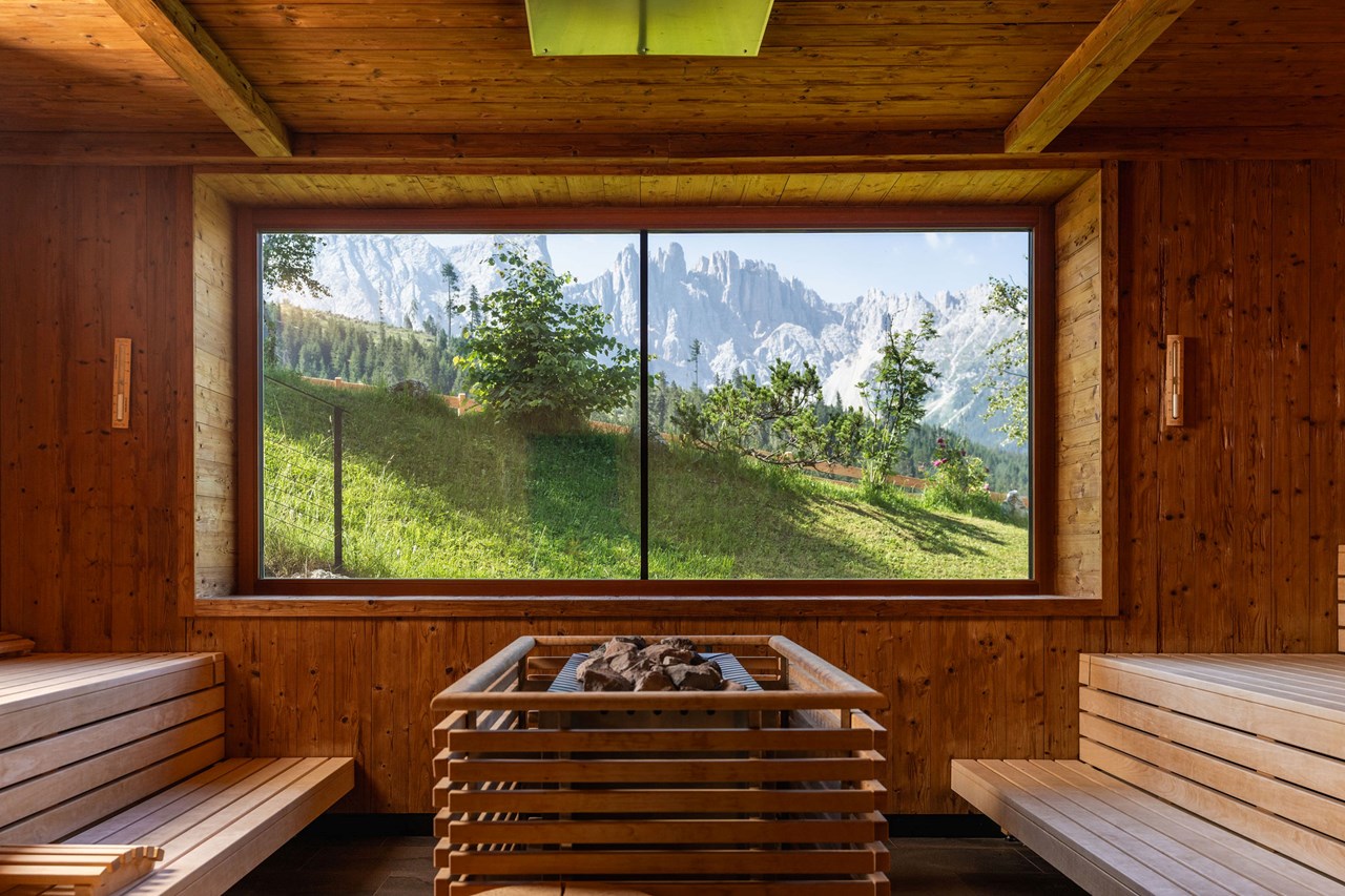 Moseralm Dolomiti Hideaway Saunen und Bäder im Detail Latemar Event Sauna 90°C