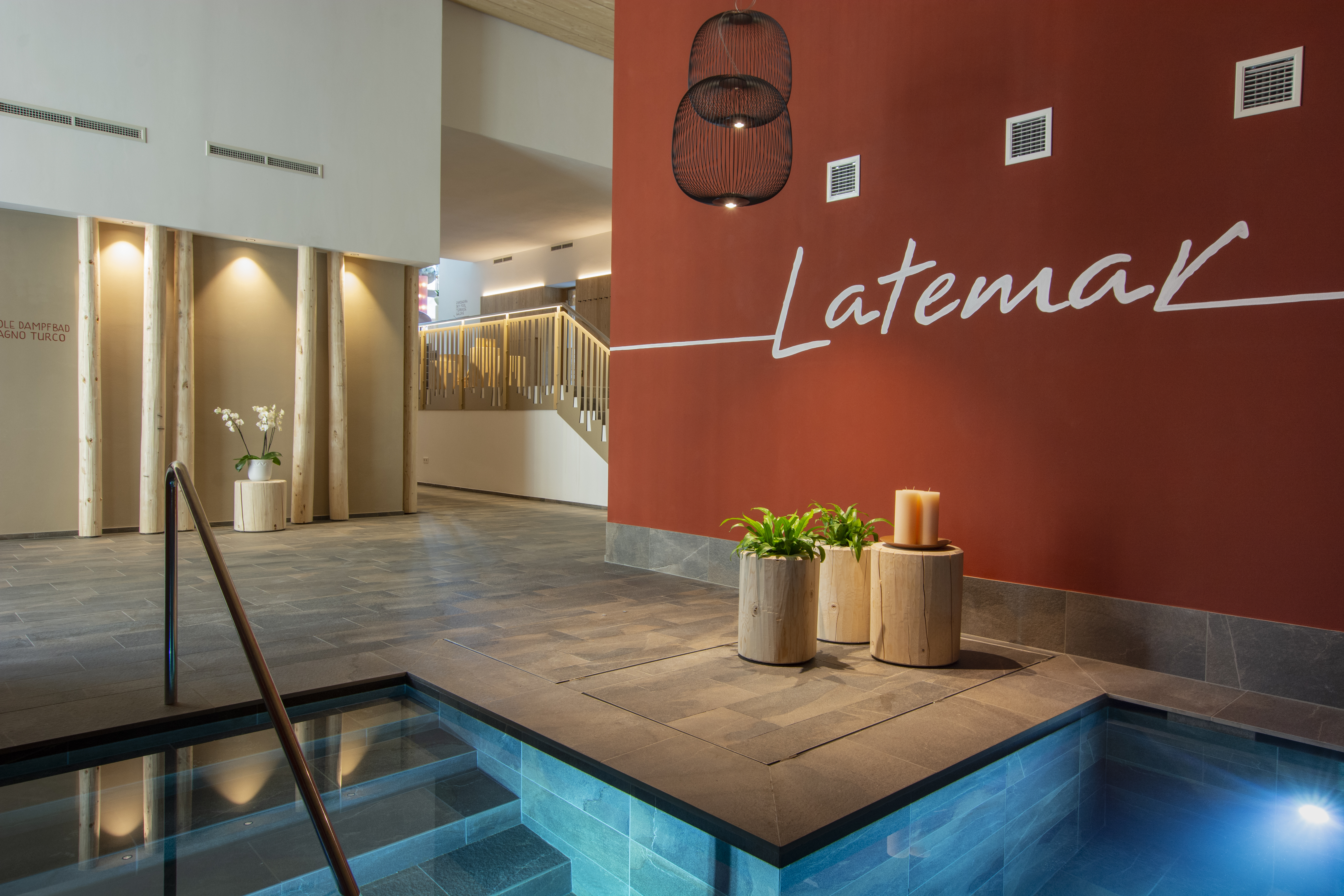 Moseralm Dolomiti Hideaway Saunen und Bäder im Detail Kaltwasserbecken