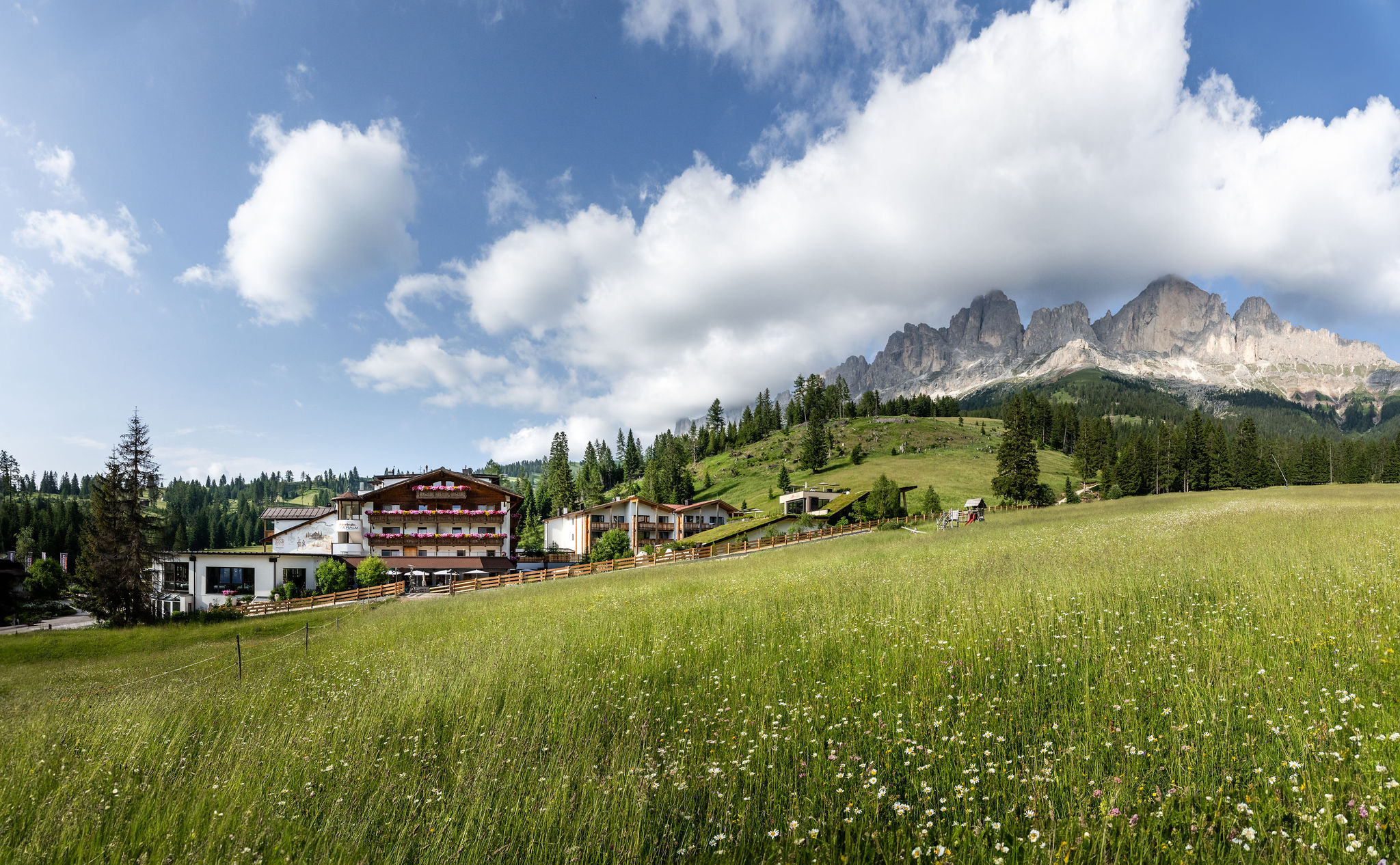 Wellnessurlaub - Ayurveda Massage - Meransen - Moseralm Dolomiti Hideaway