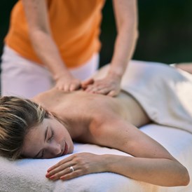 Wellnesshotel: Entspannung mit Massagen - EurothermenResort Bad Hall - Hotel Miraverde****