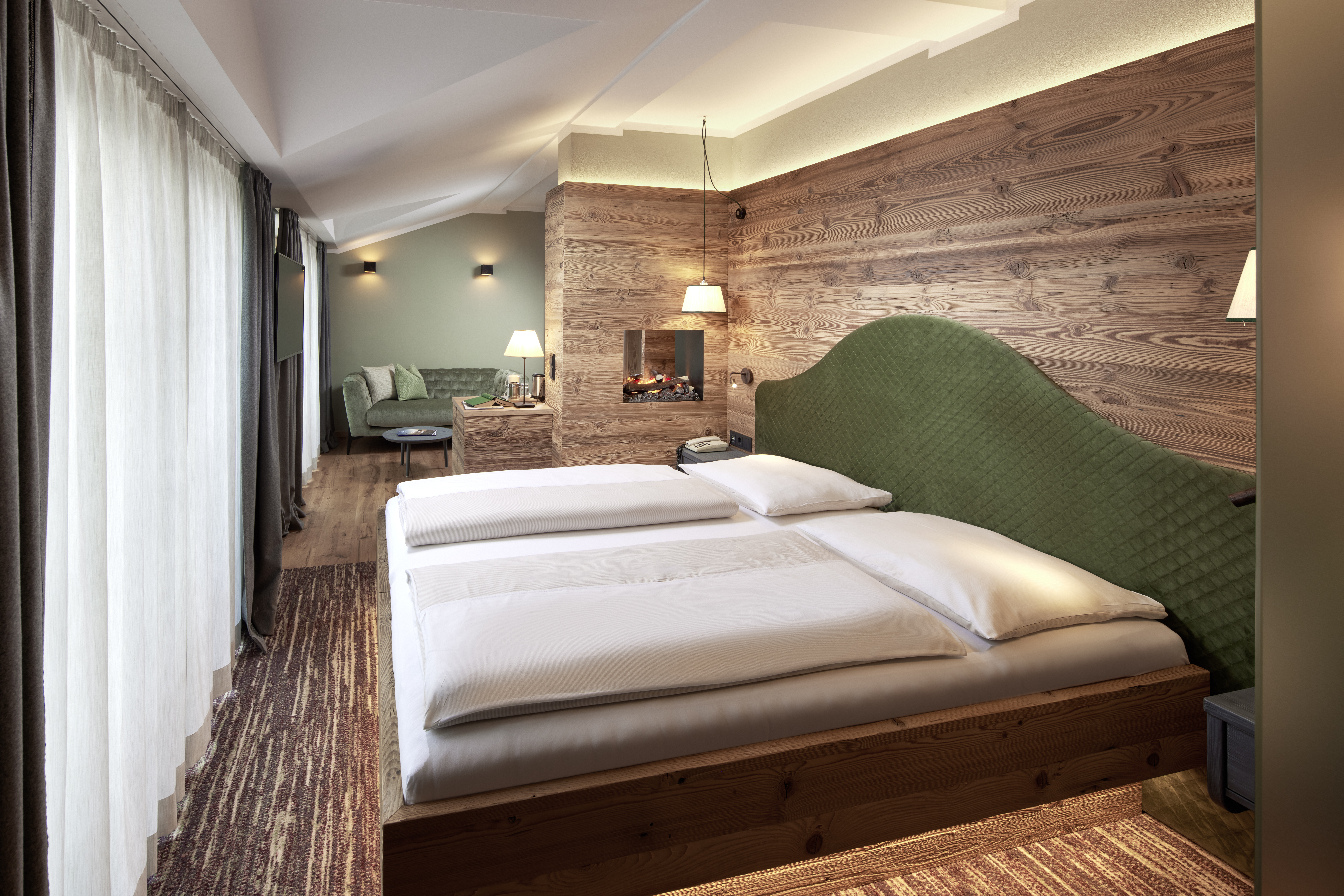 Romantikhotel Zell am See Zimmerkategorien Altholzsuite Pinzgauer 