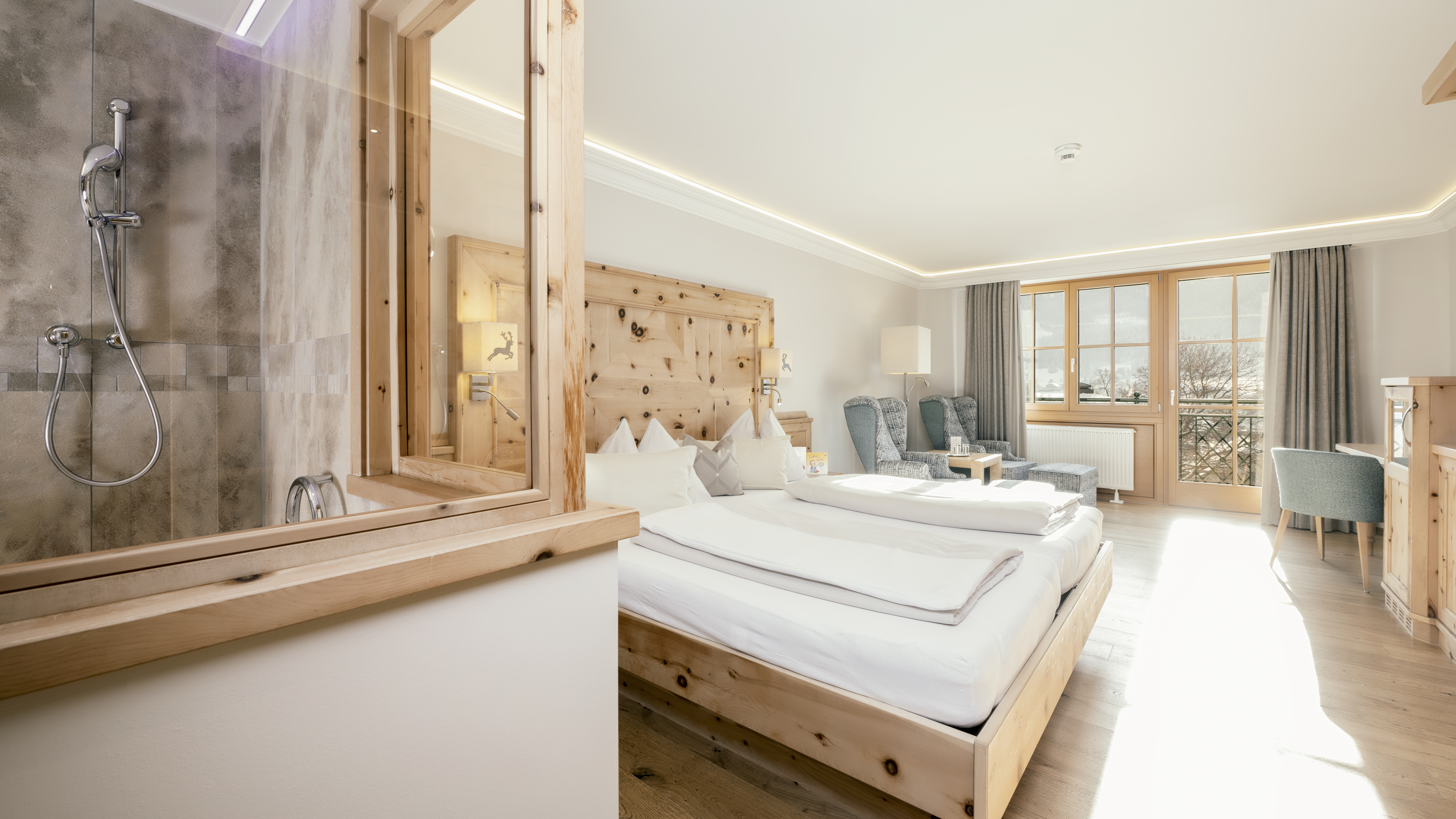 Wellnesshotel Eggerwirt Zimmerkategorien Sonnenzimmer mit Balkon oder französischen Balkon Richtung Süden 