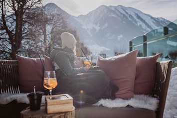 Wellnesshotel: ... die Aussicht auf die Bergwelt genießen - egal ob Sommer oder Winter - Verwöhnhotel Berghof