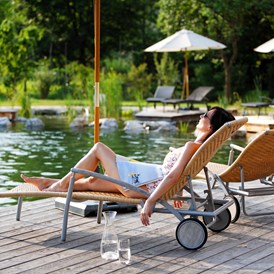 Wellnesshotel: Naturschwimmteich - Garten-Hotel Ochensberger