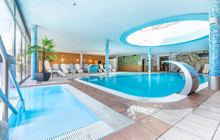 Hotel Grimmingblick Saunen und Bäder im Detail Innenbecken