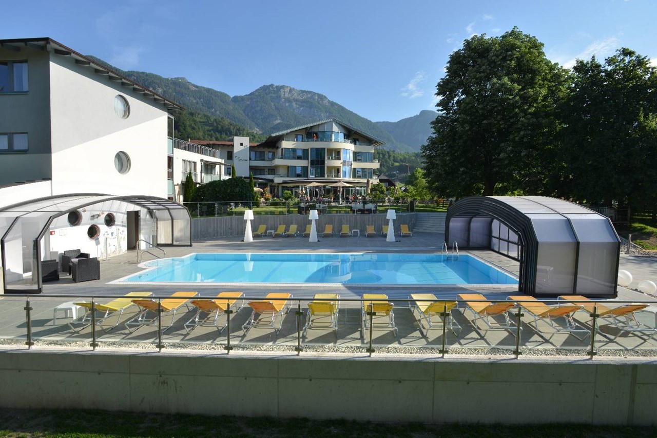 Hartweger's Hotel in Weißenbach bei Schladming Saunen und Bäder im Detail 4-Jahreszeiten Schwimmbad