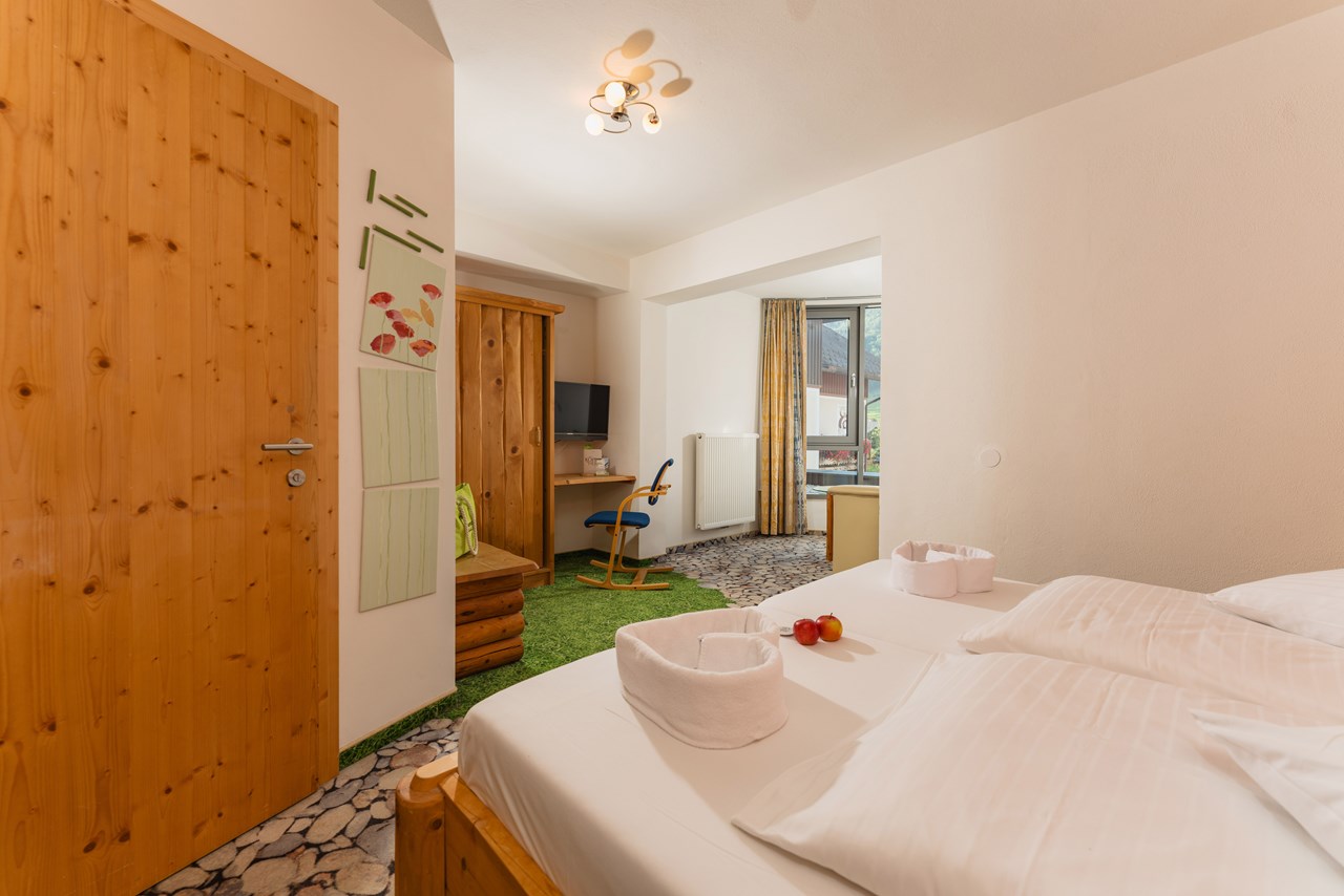 Hartweger's Hotel in Weißenbach bei Schladming Zimmerkategorien Doppelzimmer Stoder ohne Balkon