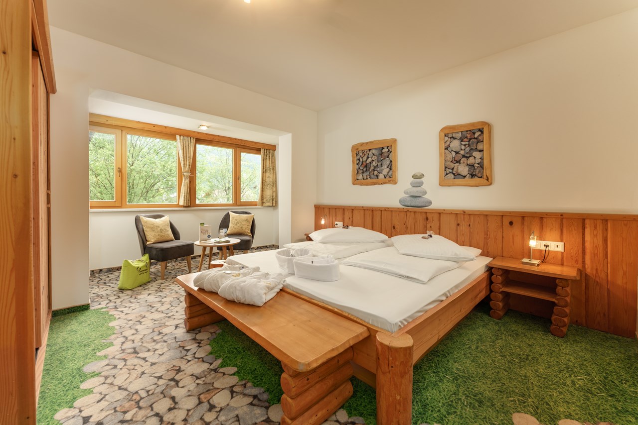 Hartweger's Hotel in Weißenbach bei Schladming Zimmerkategorien Doppelzimmer Planai ohne Balkon/Terrasse