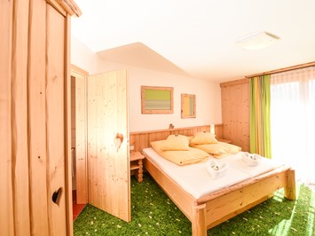 Hotel Hartweger Zimmerkategorien Doppelzimmer "Blumenwiese