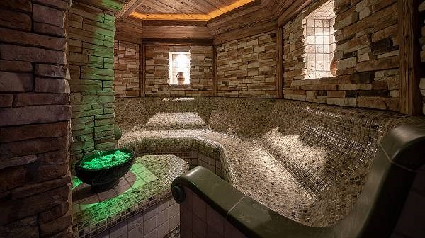 Dolomiten Residenz Sporthotel Sillian Saunen und Bäder im Detail Salzsteingrotte