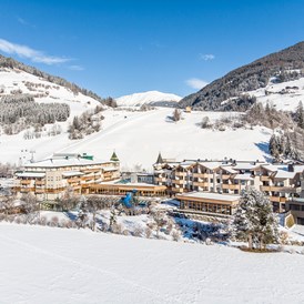 Wellnesshotel: Außenansicht Winter  - Dolomiten Residenz Sporthotel Sillian