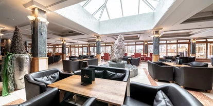 Wellnessurlaub - Babysitterservice - Hotellobby - Dolomiten Residenz Sporthotel Sillian