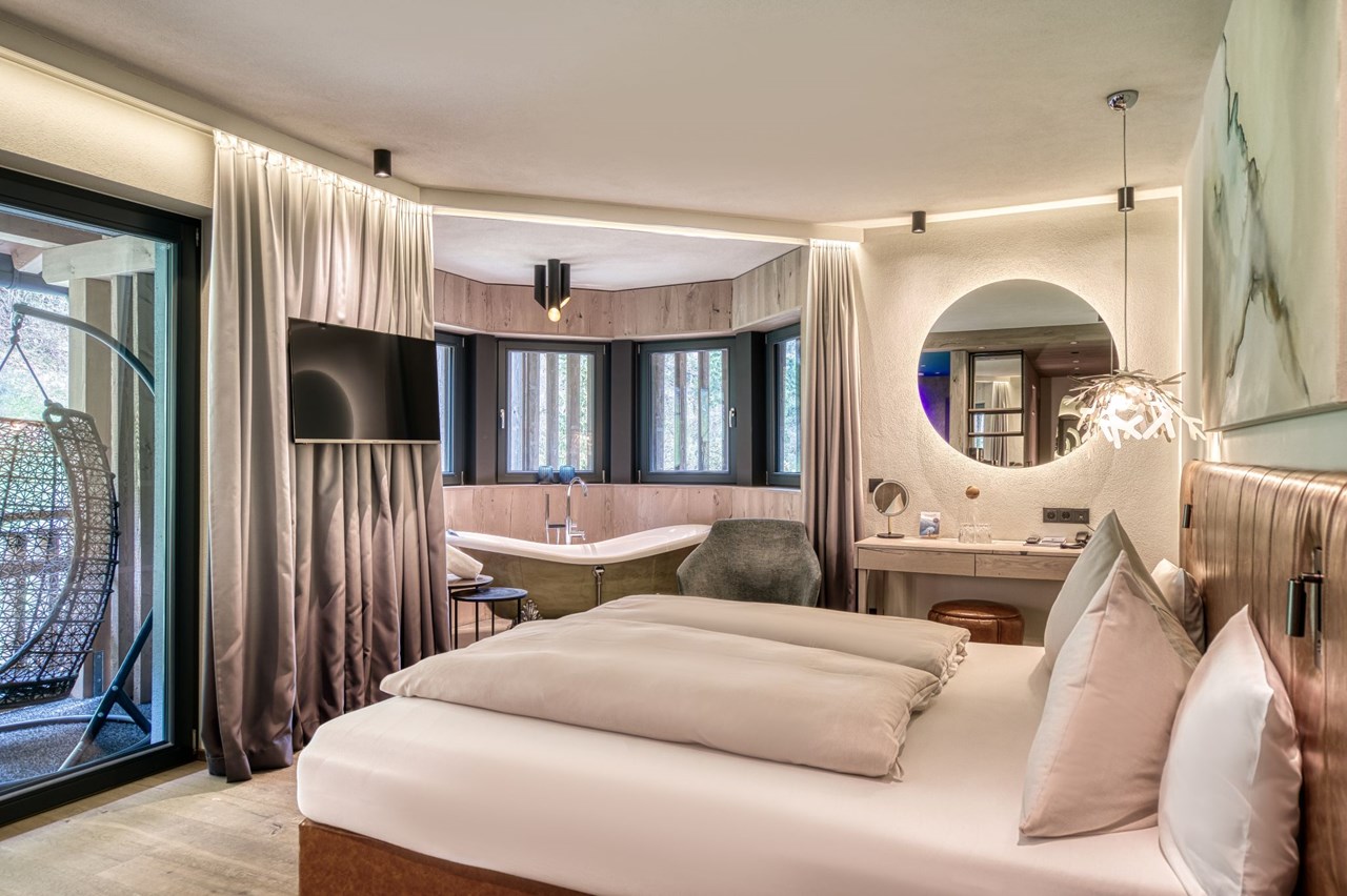 ZillergrundRock Luxury Mountain Resort Zimmerkategorien Design Suite Mountain Lodge 