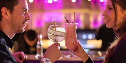 Wellnessurlaub - Fahrradverleih - Innsbruck - alPACHA Cocktail-Lounge-Bar - Galtenberg Resort 4*S