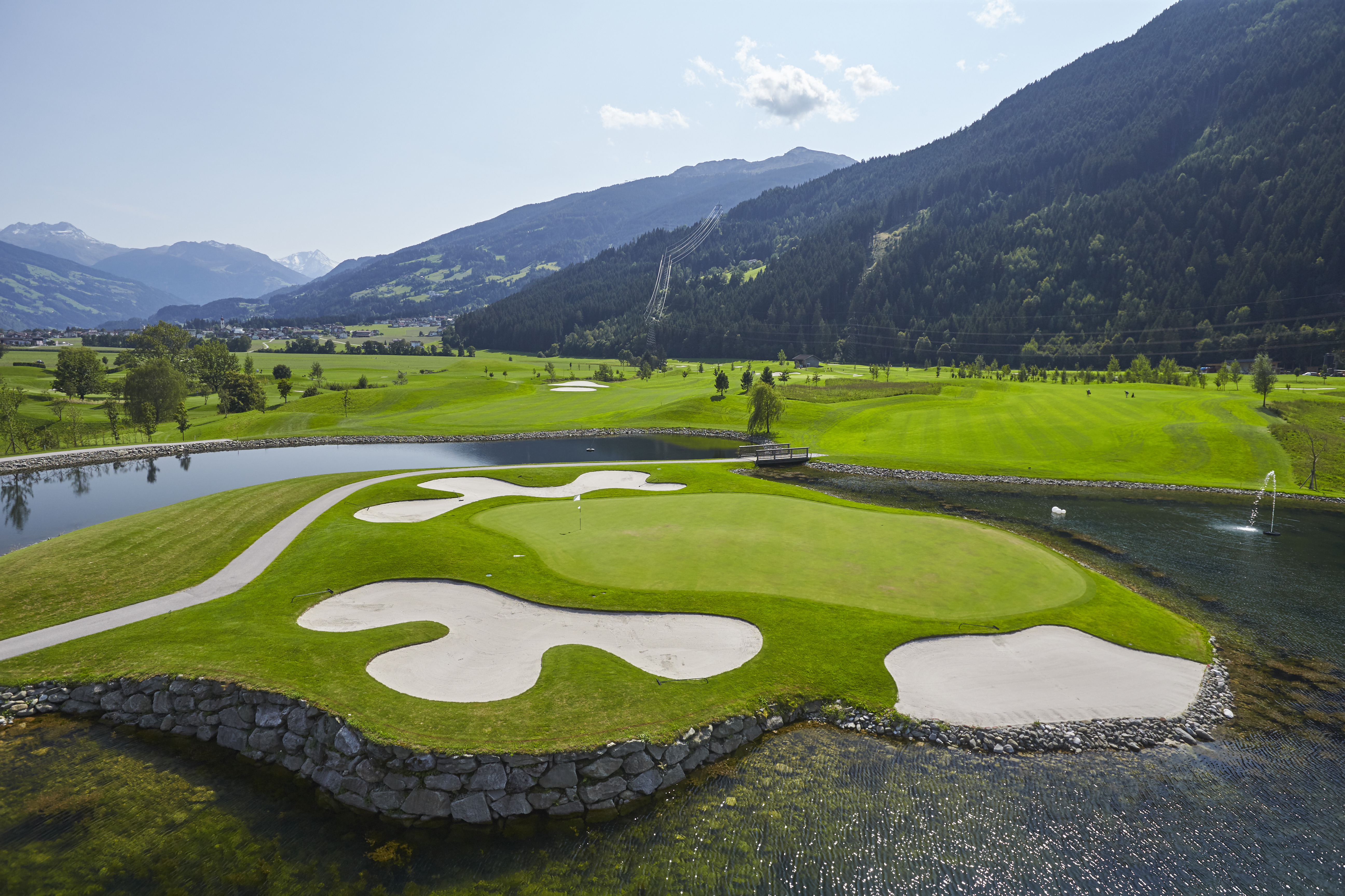 Gartenhotel Crystal Ausflugsziele Leading Golf Course Zillertal / Uderns