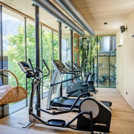 Wellnesshotel: Fitnessraum
 - Gartenhotel Crystal