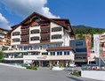 Wellnesshotel: Aussenansicht Sommer - Romantik & Spa Alpen-Herz