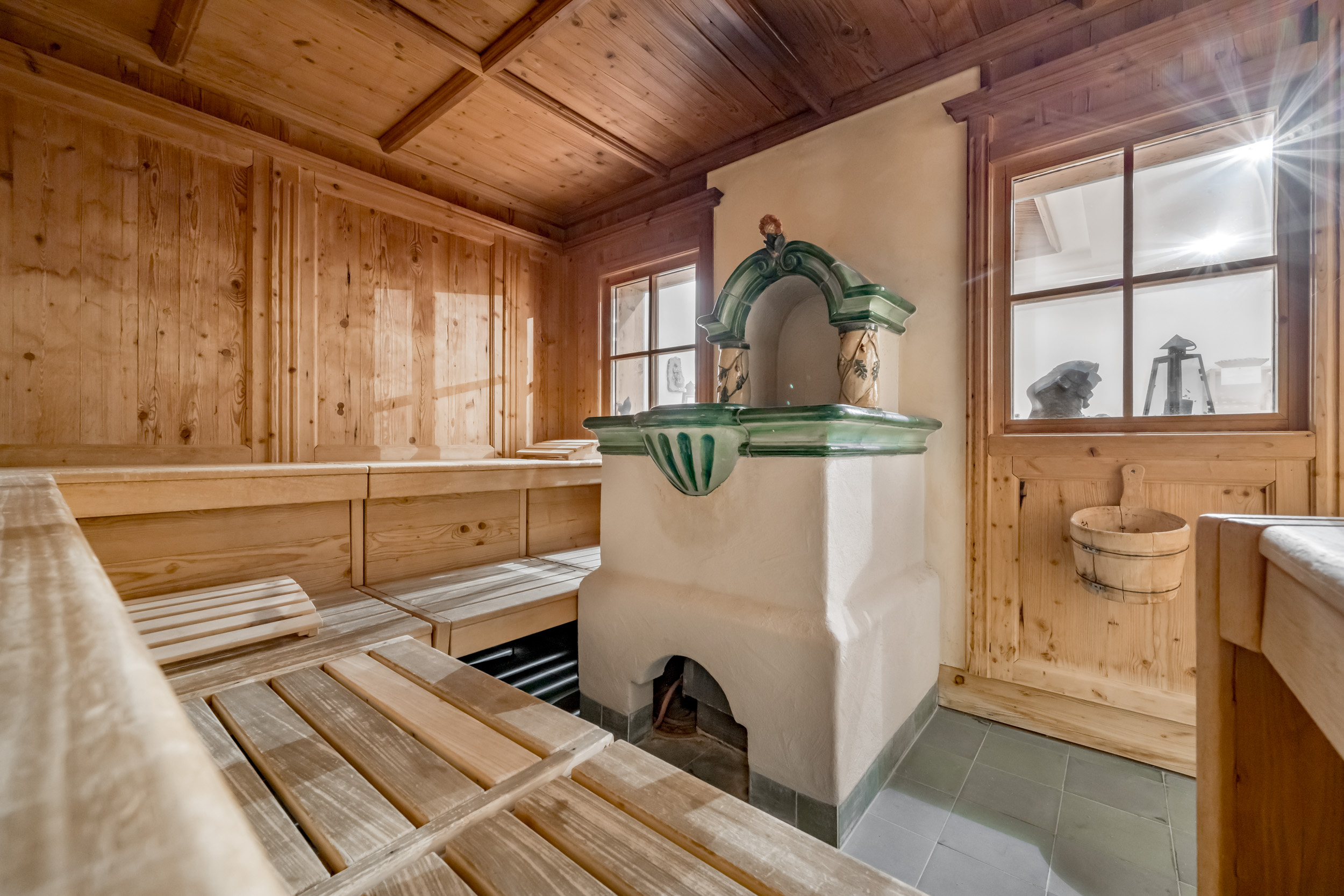 Hotel Alpenhof Saunen und Bäder im Detail Sauna