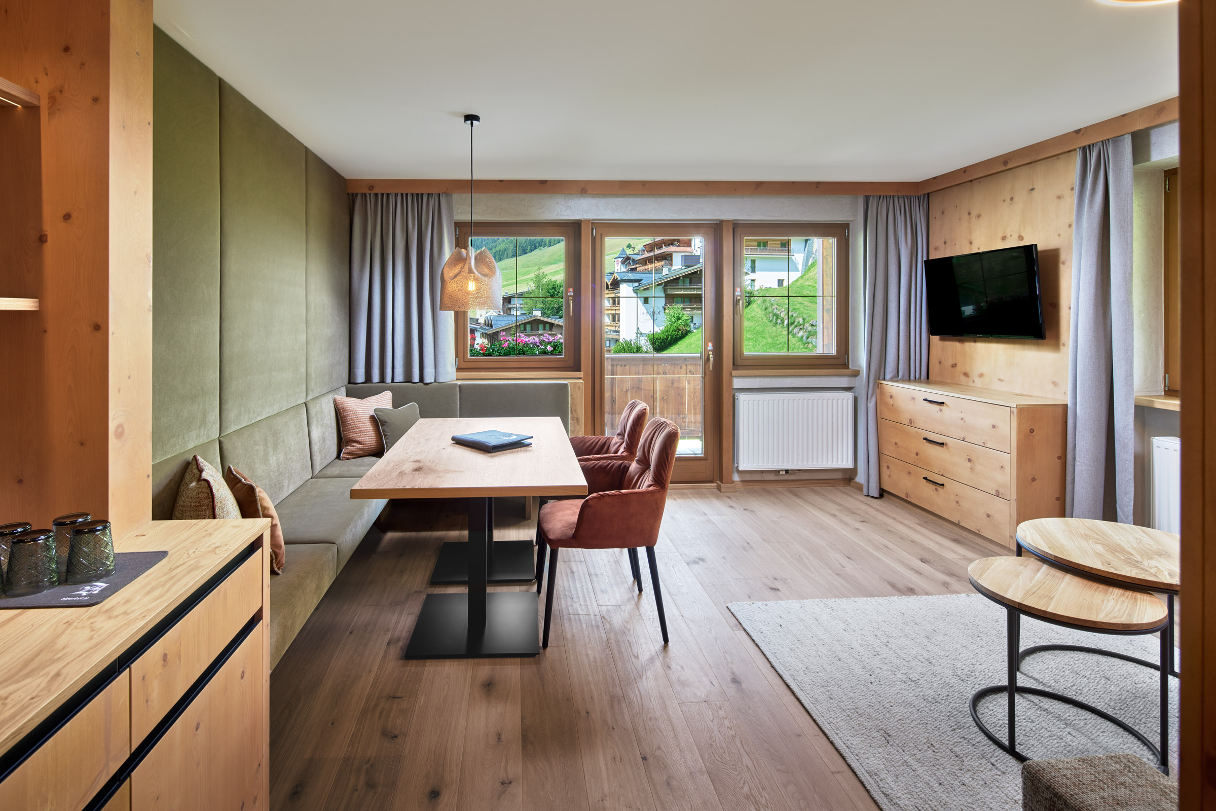 Hotel Alpenhof  Zimmerkategorien Suite "Feuerlilie" - 55 m²