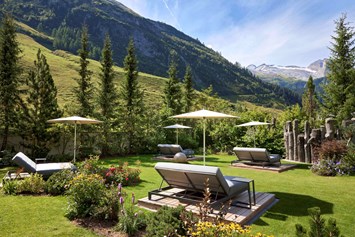 Wellnesshotel: Der Alpengarten im Sommer - Hotel Alpenhof 