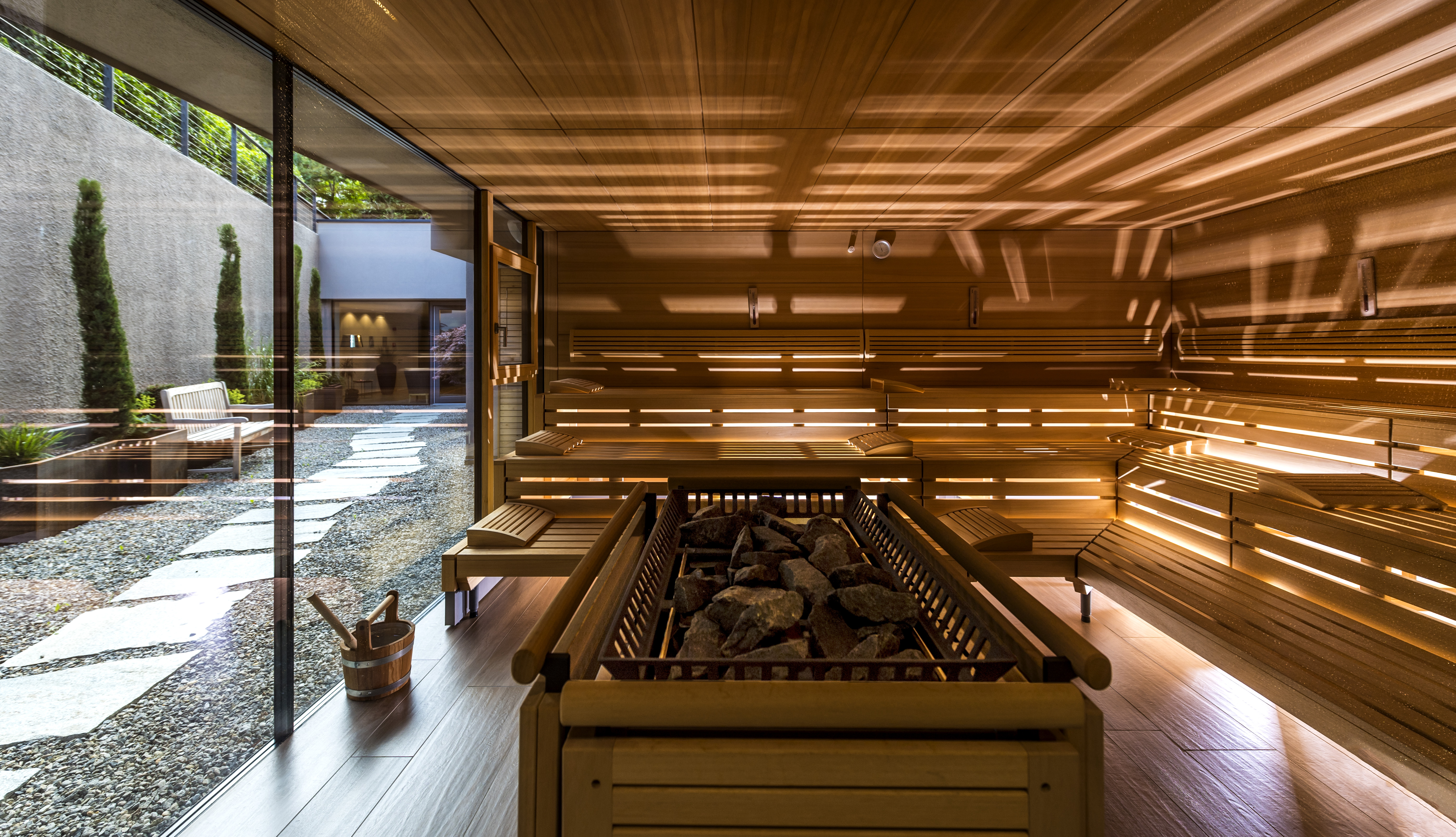 Hotel das stachelburg Saunen und Bäder im Detail großzügige finnische Sauna