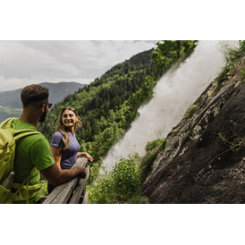Wellnesshotel: Wandern zum Partschinser Wasserfall, direkt vom Hotel  - Hotel das stachelburg